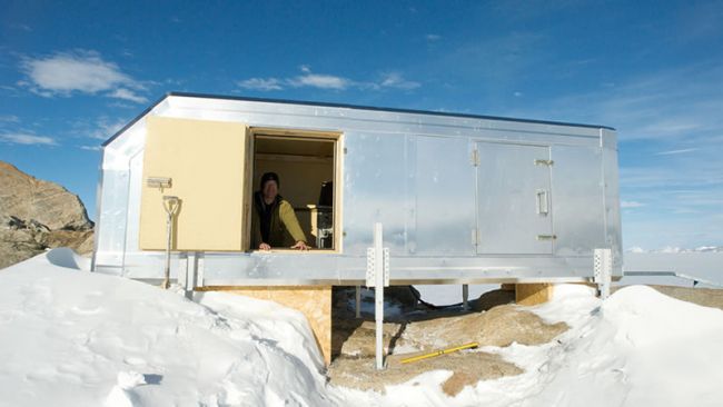 Scientific Shelters on the Ridge