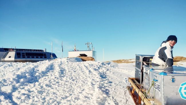 The final BELARE team members head to the air strip after closing up the Princess Elisabeth Antarctica for the season. - © International Polar Foundation