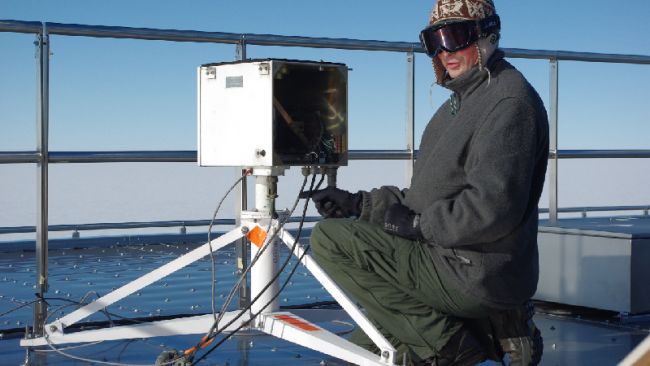 Alexander Mangold at the Princess Elisabeth Station - © International Polar Foundation - René Robert