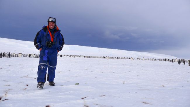 Expedition leader Alain Hubert at the newly discovered penguin colony - © International Polar Foundation