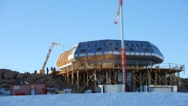 East Facade of the Station - Copyright: International Polar Foundation - © International Polar Foundation