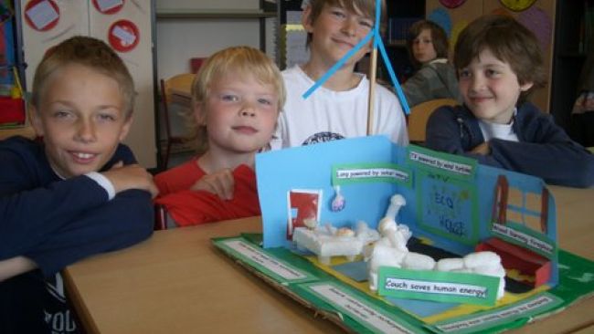 Pupils from the European School of Brussels - © International Polar Foundation