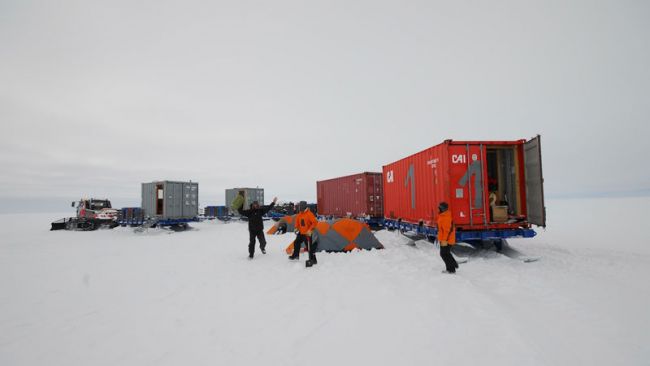 First Scientific Camp Site Along the Coast - © International Polar Foundation