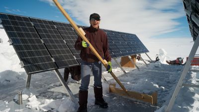 jacques_touchette_2_or - © International Polar Foundation/ René Robert