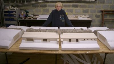 Mathieu Tacq in his workshop - © International Polar Foundation