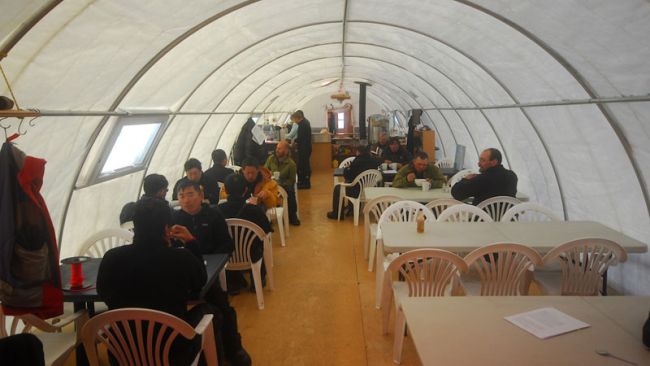 Mess Tent - © International Polar Foundation