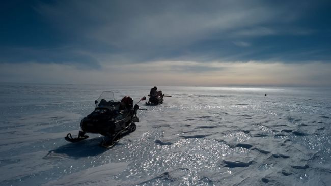 Alain and Jacques on a recon trip for the meteorites expedition - © International Polar Foundation - René Robert