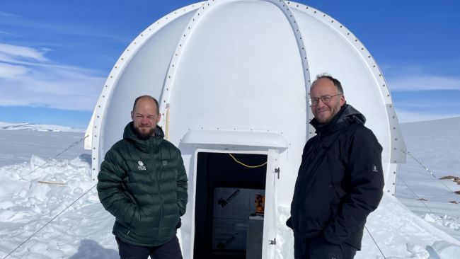 The GEOMAG Project - Monitoring Earth’s Magnetic Field