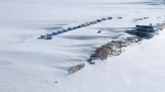 Seeing Princess Elisabeth Antarctica for the first time is always emotional - © International Polar Foundation / Alain Hubert
