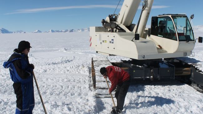 Installing an Antenna for the DROMLAN Network