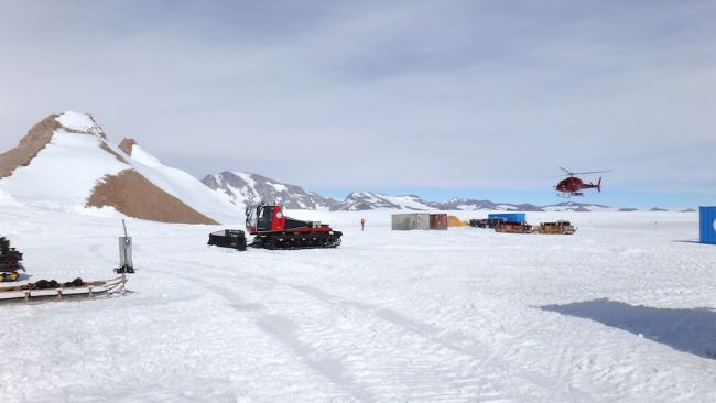 A small heliport has been set up near the station, in a place that's as protected from strong winds as possible. - © International Polar Foundation