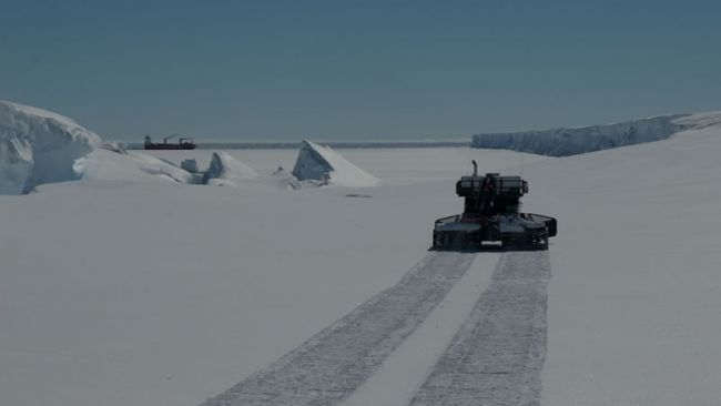 Offloading the Mary Arctica at Crown Bay