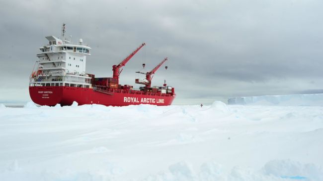 Unloading the Mary Arctica and First Traverse