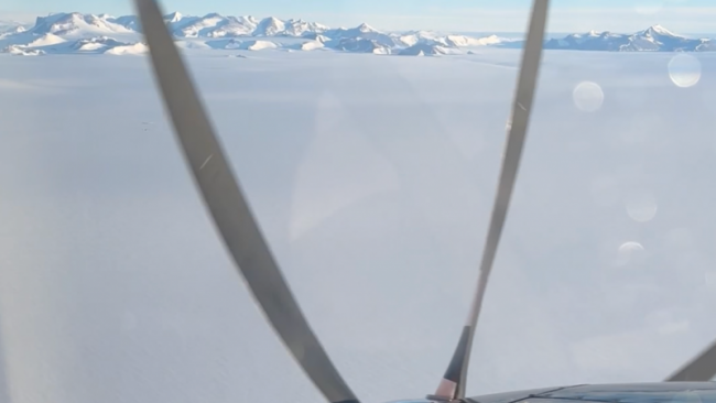 On the way to Princess Elisabeth Antarctica Station!