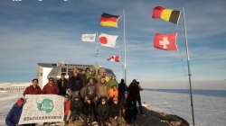 The Team at Princess Elisabeth Antarctica, New Year's Day 2013 - International Polar Foundation