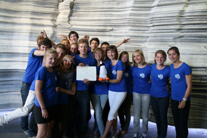 Koen Meirlaen and his students win Polar Quest - International Polar Foundation
