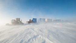 Convoy on the Antarctic plateau - International Polar Foundation