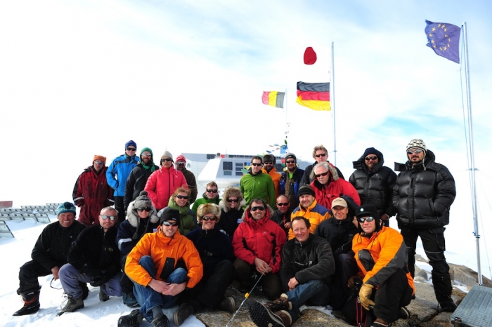 The team for the second part of the season: Happy New Year! - International Polar Foundation