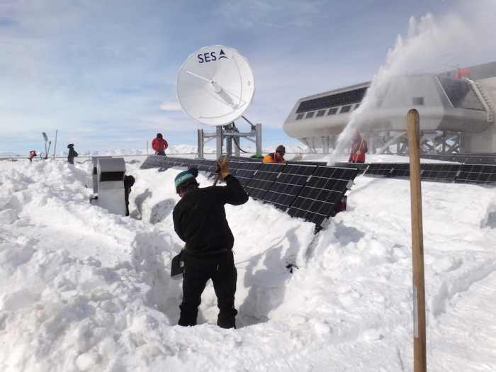 The snow blower helps, but a lot has to be done by hand, using a good, old shovel. - International Polar Foundation
