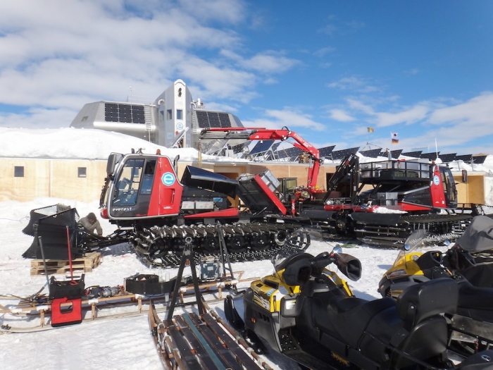 Before we go, a general check is in order. - International Polar Foundation