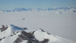 In the upper right hand corner, you can see the Utsteinen Nunatak with, in the background, the Sør Rondane mountain range. - International Polar Foundation