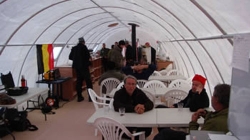 The base camp mess tent at Utsteinen. - International Polar Foundation