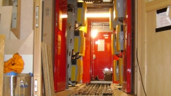 Technical core: Three successive rooms in the centre of the Station where the main technical systems can be found. - International Polar Foundation / IPF