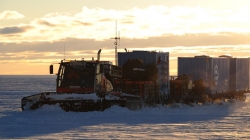 The convoy is heading for the coast for the BELISSIMA measurements campaign - International Polar Foundation