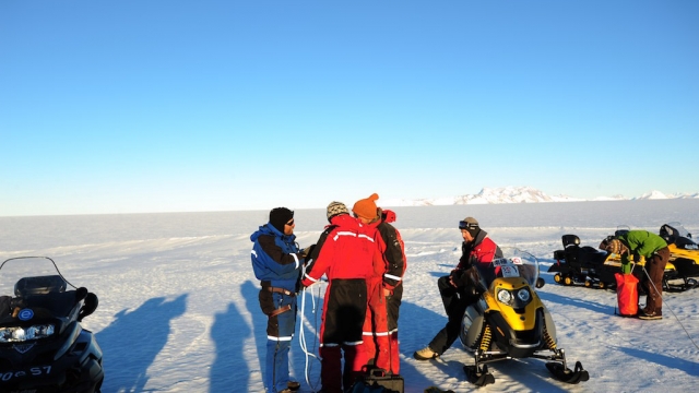 Chatting before getting started - International Polar Foundation