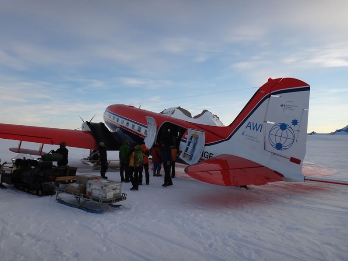 Scientists usually arrive in Antarctica by plane. If the equipment they use is small enough, they take it with them. Our first duty is to organise the flights and the logistics in order to safely bring scientists and their equipment to Princess Elisabeth. - International Polar Foundation