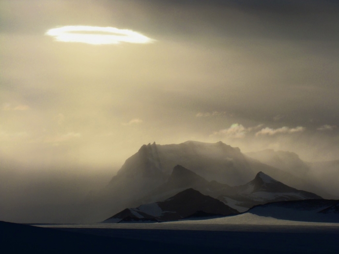 Antarctica and its incredible landscapes amazing us again! - International Polar Foundation