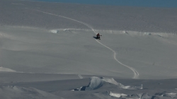 The reconnaissance team reaches the ice shelf via a landing line - International Polar Foundation - René Robert