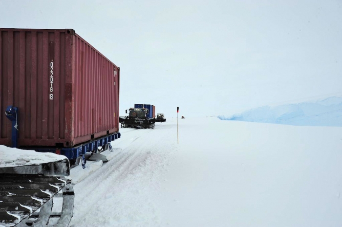 Only 3 hours of sleep and we venture onto the sea ice. - International Polar Foundation
