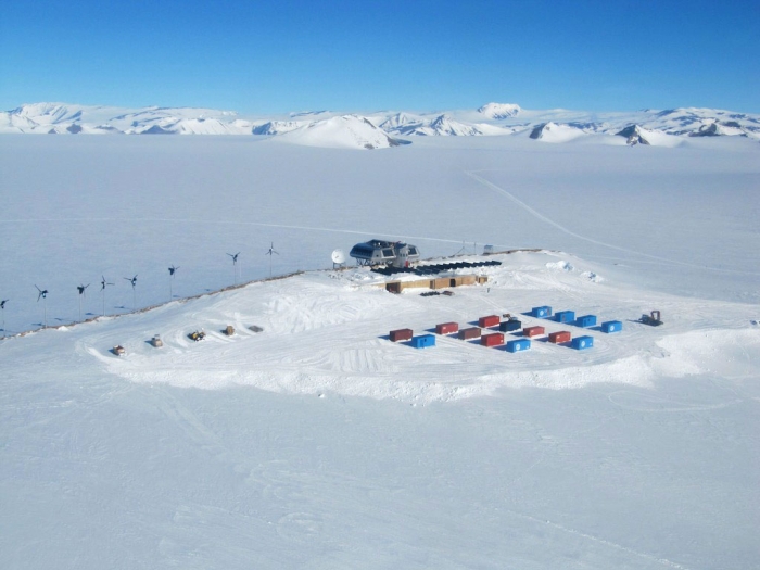 Here we are: the first containers are neatly stored at Princess Elisabeth. More traverses will be needed to bring back the remaining ones we left on the ice shelf. - International Polar Foundation