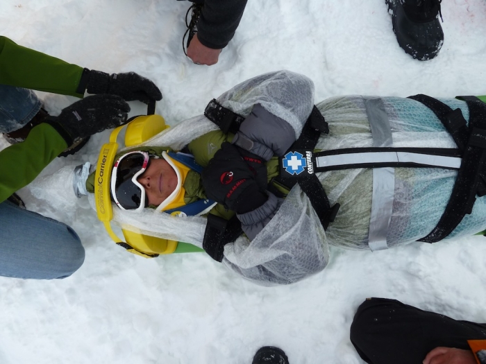 The bad weather is an ideal opportunity to practice medical evacuation procedures - International Polar Foundation
